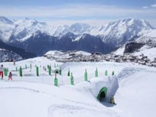 Parque de vacaciones Huez Entorno 41