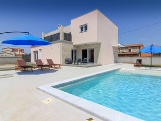 Villa Gogo with private pool