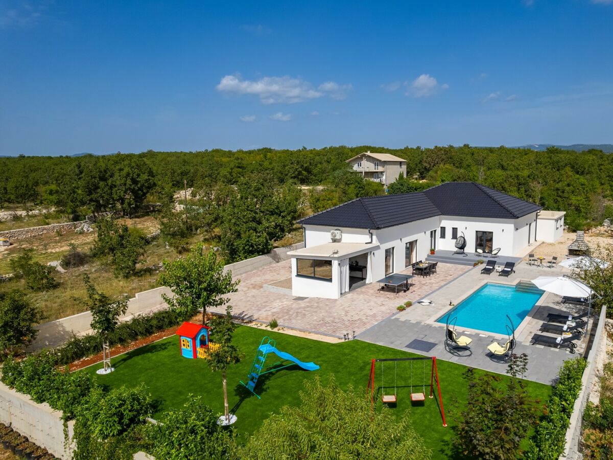 Villa is located in the rural and unspoiled environment