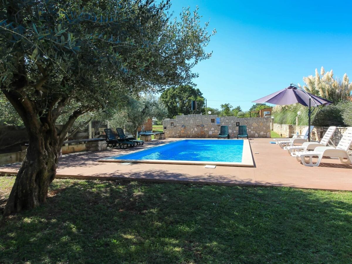 Villa Skamnice mit privatem Pool