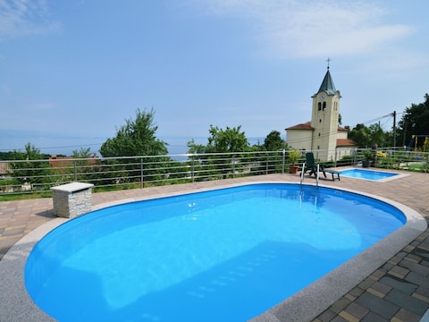 Apartment 3