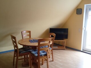 Ferienwohnung Norddeich Wohnzimmer 5