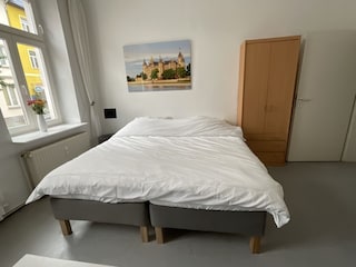 Schlafzimmer 2