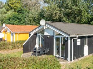 Ferienhaus Freibeuterweg 14 - Priwall - image1