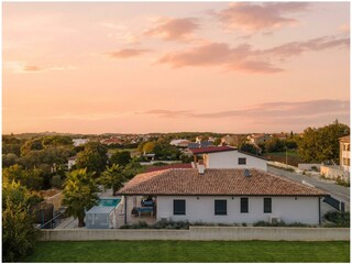 Villa Riz by WiiBuk