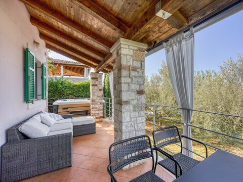 Vakantiehuis Casa Helena met Whirlpool