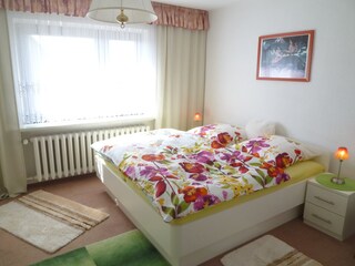 1. Schlafzimmer im Obergeschoss