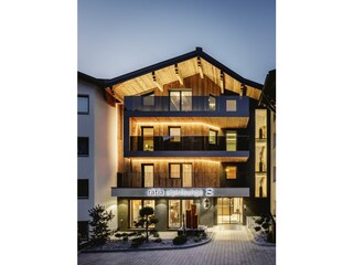 raetia_alpinlounge_aussenansicht_wyhlidal_1656