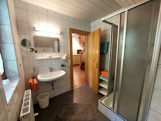 Dusche/WC Apartment 3