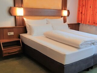 Vierbettzimmer - 1 Doppelbett