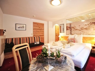 Almrausch_Feratel_Idjoch_Zimmer