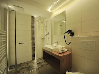 Almrausch_Feratel_FW_Idjoch_Badezimmer_1