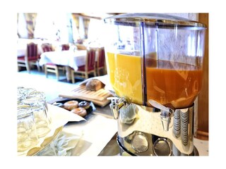 (38) Frühstücksbuffet Ischgl frische Säfte Stärkun