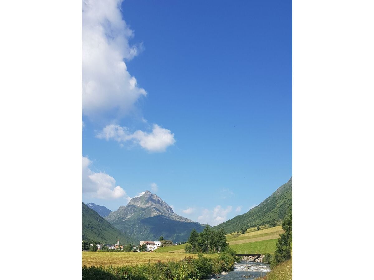 Blick Galtür mit Ballunspitze