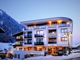 Hotelansicht winter