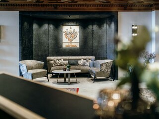 home INTERIOR_2023_Trofana Royal_Ischgl_Halle(c)ho