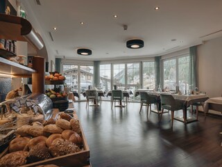 20250402_Hotel_Vista_Allegra_Speisesaal-5