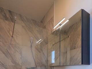 Badezimmer (en suite zum 2. Schlafzimmer)