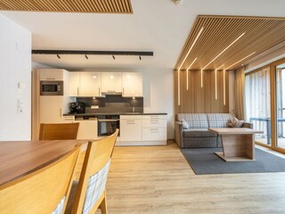 Ferienwohnung Nr. 1 mit großem Wohnraum und voll ausgestatteter Küche