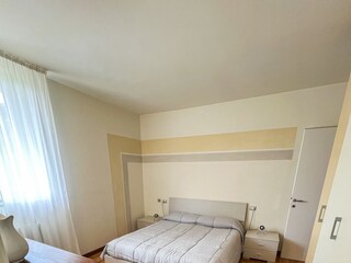 1. Schlafzimmer mit Doppelbett