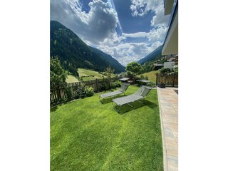 Garten Blick Richtung Ischgl