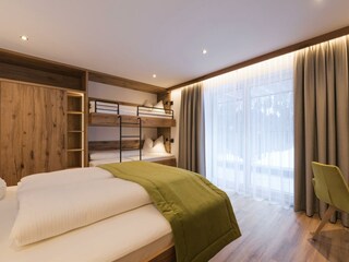 Schlafzimmer für 2 bis 4 Personen