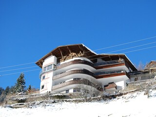 Haus im Winter
