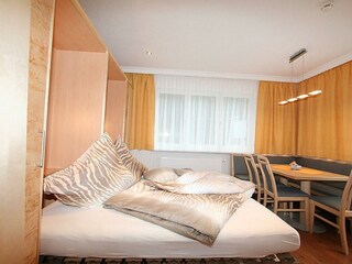 Ebenfalls Wohn-Schlafzimmer