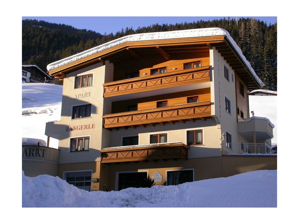 Hausfoto Winter