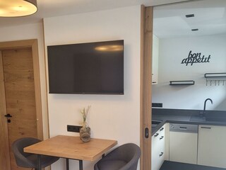 Ansicht Küchenecke und Essplatz