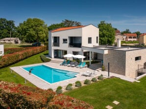 Luxury villa Nada with pool in Tinjan - Kringa - image1