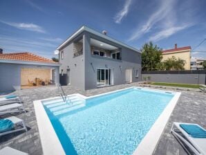 Modern villa Danica with pool in Zadar - Bibinje - image1