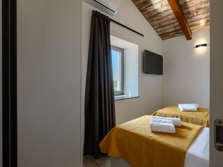 Villa Jakovici Caratteristiche 14