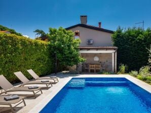 Villa Vin with 2 bedrooms and pool in Poreč - Nova Vas - image1