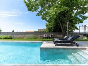 Luxury Villa Lipa Tree with pool in Novigrad - Novigrad (Istria) - image1