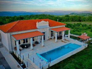 Villa Stara Škola con sauna y piscina en Vižinada - Vižinada - image1