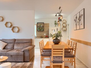 Villa Tinjan Caratteristiche 9