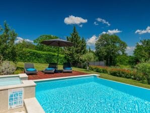 Villa Benjamin with pool and jacuzzi in Tinjan - Tinjan - image1