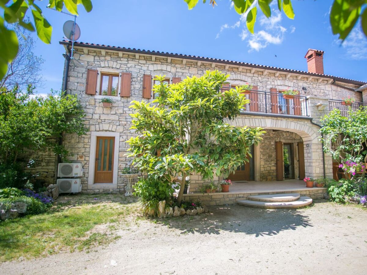 Villa Jakovici Grabación al aire libre 1