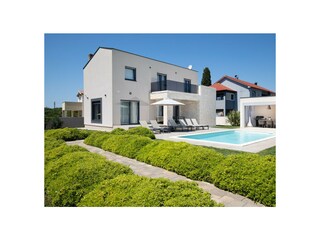 Maison de vacances Loborika Enregistrement extérieur 5