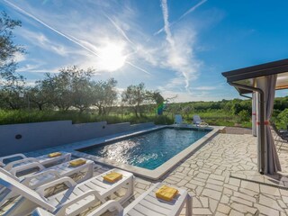 Villa Juricani Buitenaudio-opname 4