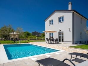 Villa moderne Casa Stefani avec piscine à Buje - Château - image1