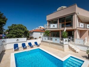 Villa Alte Mühle with pool and jacuzzi in Novigrad - Novigrad (Istria) - image1