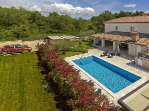 Villa Lori avec jacuzzi près de Poreč