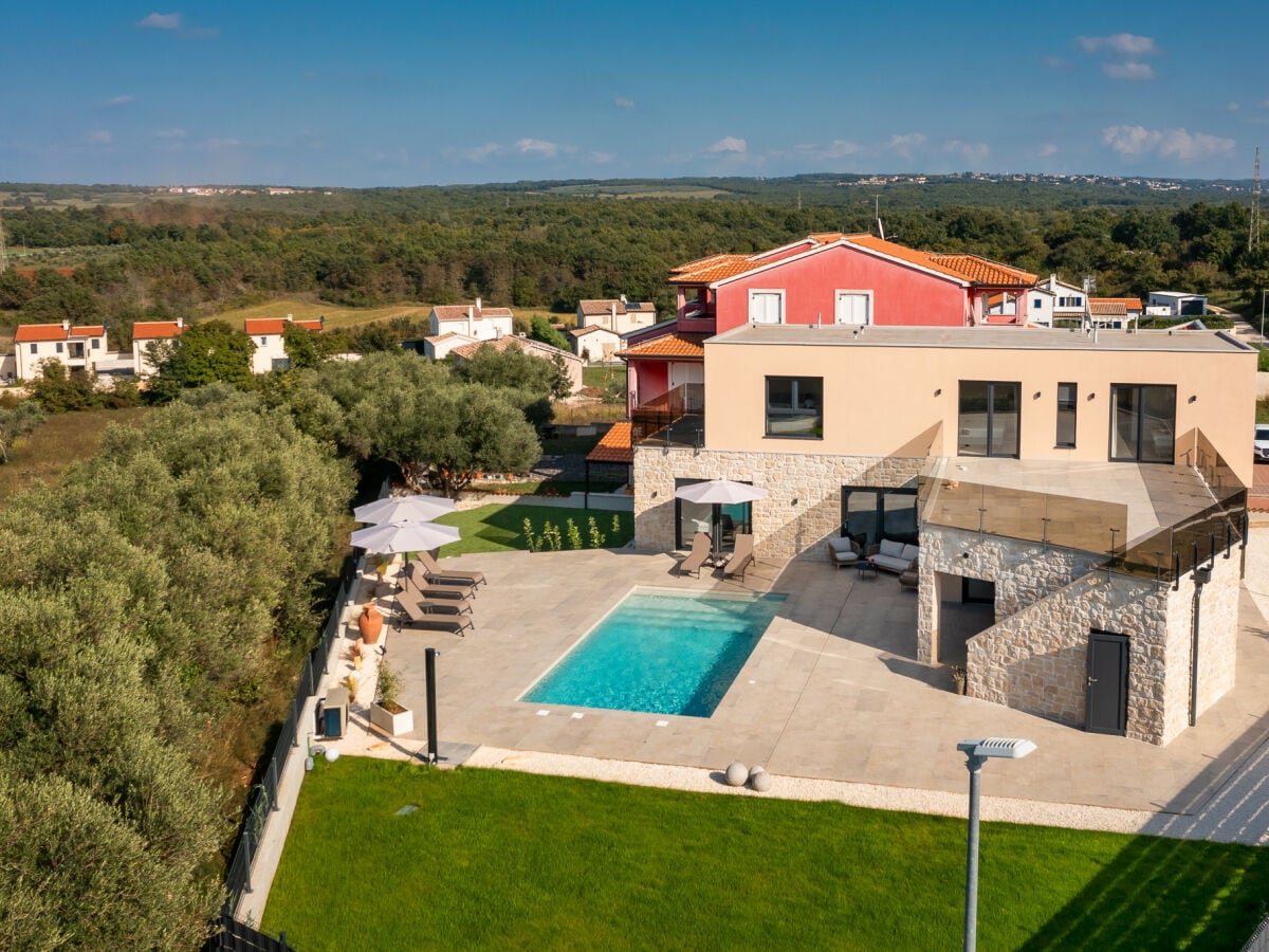 Villa Ava