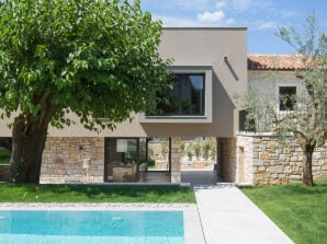 Moderne Villa Melon mit Außenpool in Porec - Ladrovići - image1