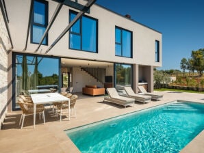 Villa Modern villa Tia II with outdoor pool in Porec