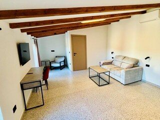 Villa Jadruhi Caratteristiche 10