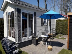 Holiday park Chalet with garden, near Wadden Sea - Tzummarum - image1