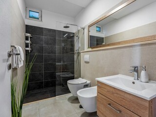 Villa Donje Sitno Caratteristiche 37